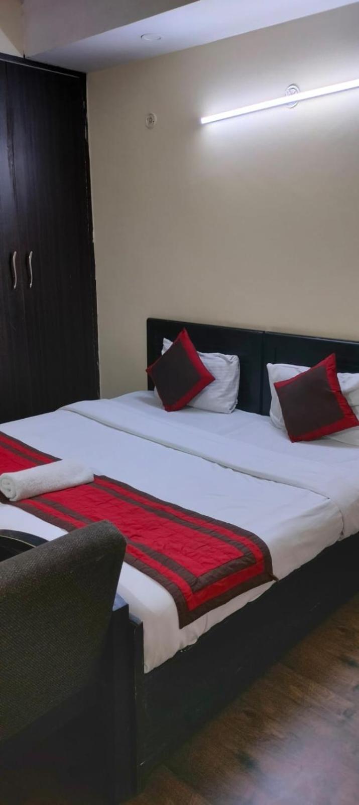 Hotel Marigold New Delhi Bagian luar foto