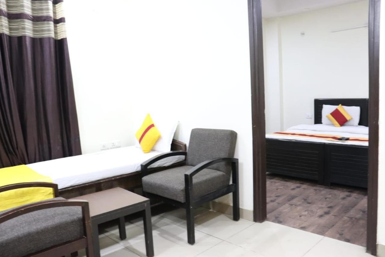 Hotel Marigold New Delhi Bagian luar foto