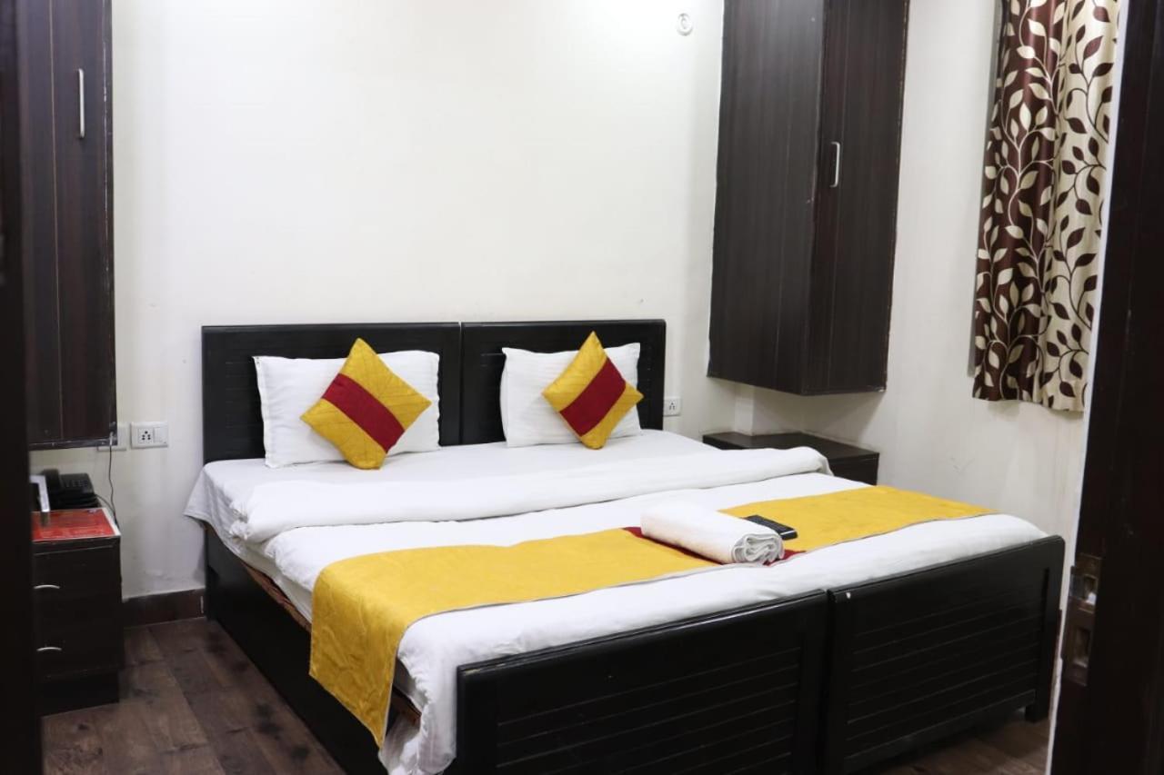 Hotel Marigold New Delhi Bagian luar foto