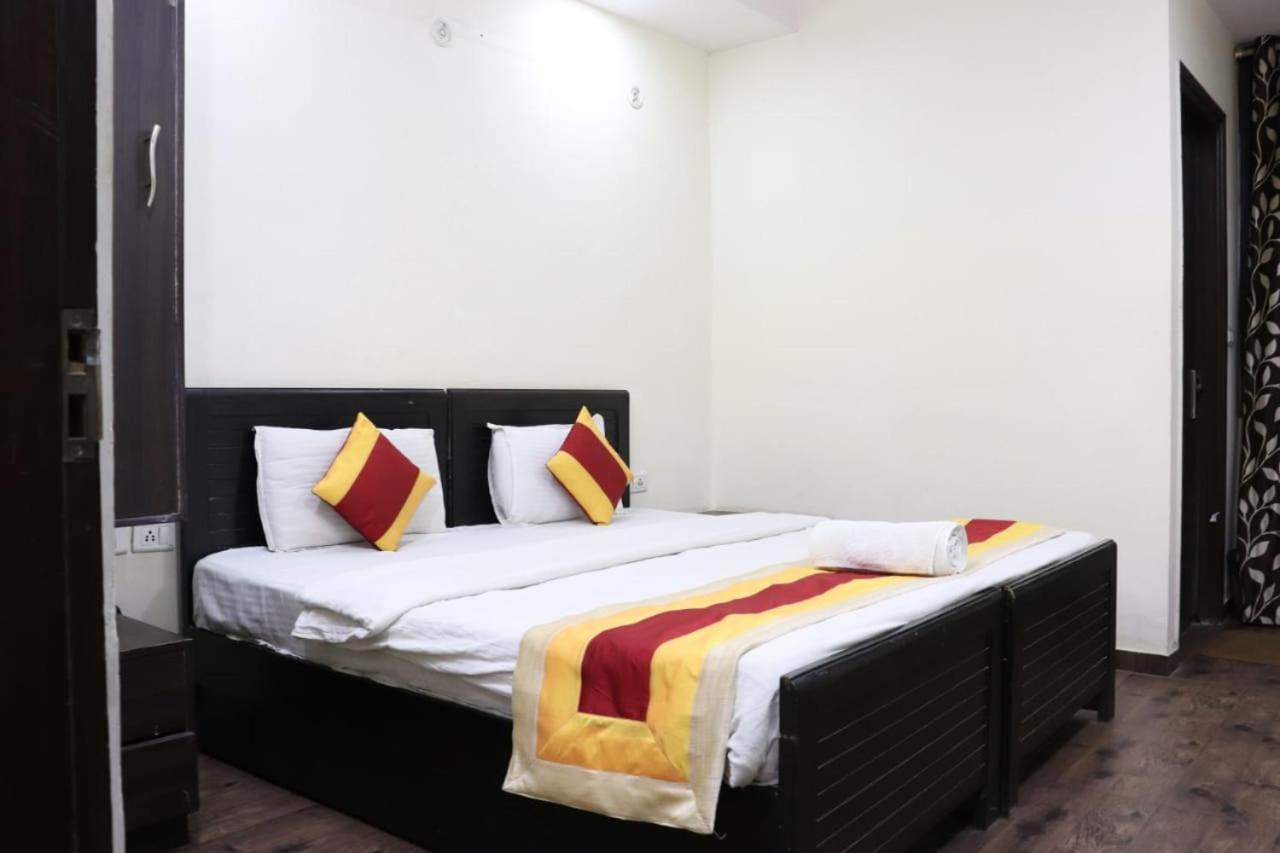 Hotel Marigold New Delhi Bagian luar foto