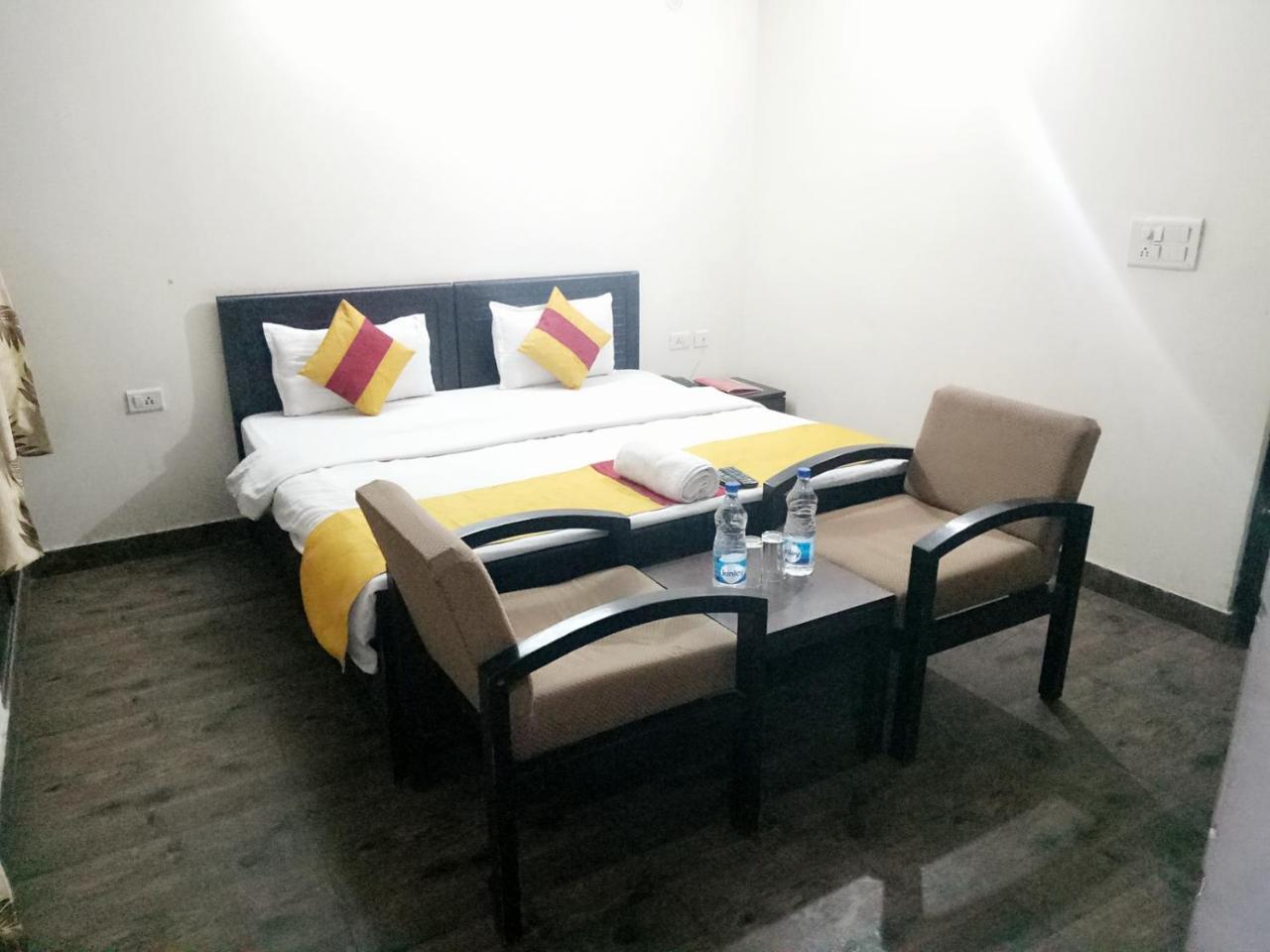 Hotel Marigold New Delhi Bagian luar foto