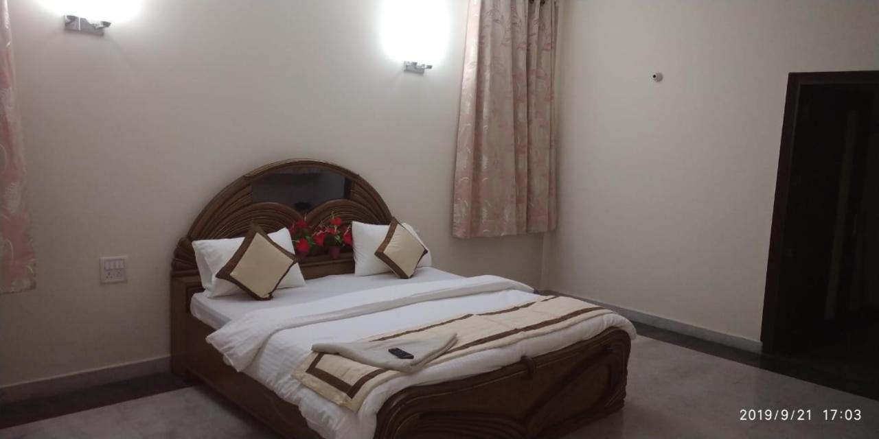 Hotel Marigold New Delhi Bagian luar foto